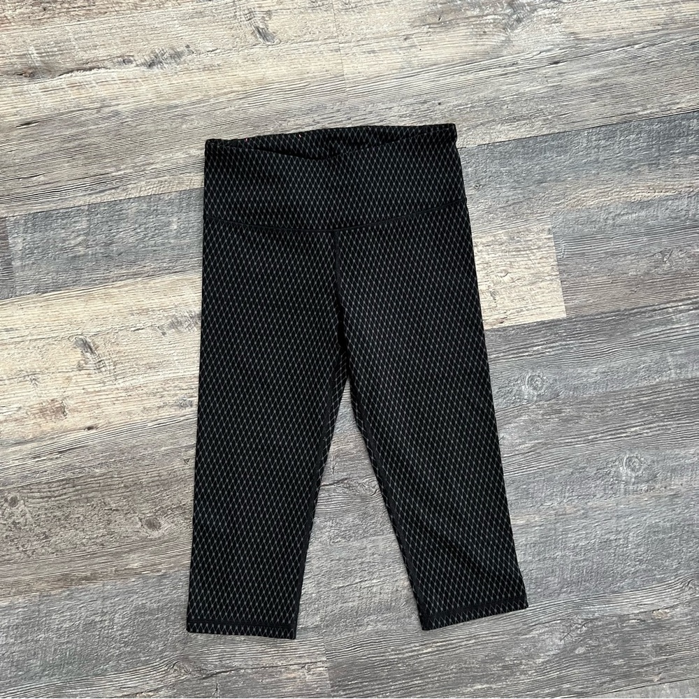 Cropped Leggings - 3 pairs plus sports bra - Picture 5 of 12